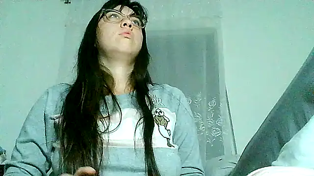 lareinalareinadelanal online show from October 8, 1:09 pm