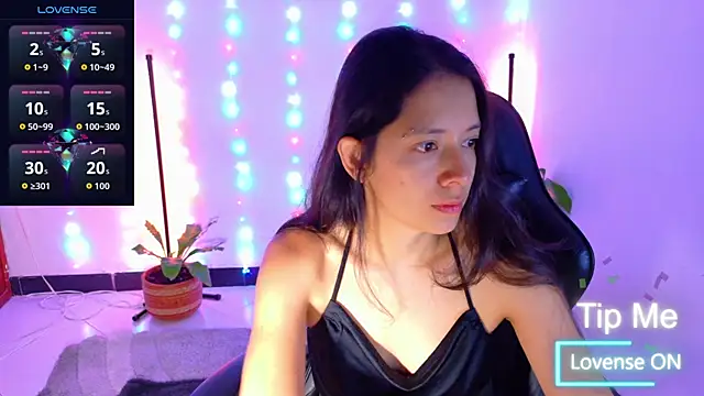 Sarasavage online show from April 24, 12:40 pm