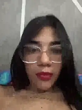 ElaRose 12 online show from March 31, 1:22 pm