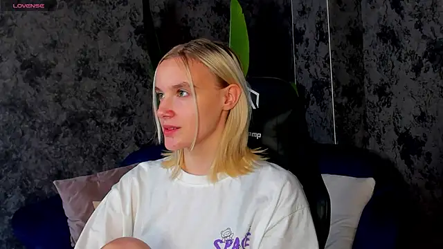 Carolin Miller online show from October 13, 7:52 am