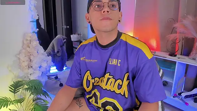 jhosepMoreno online show from June 6, 2:22 pm