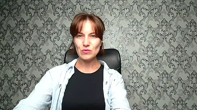 Snapshot of Kelly_Kisss chatting on October 17, 3:58 pm Kelly Kisss online show from October 17, 3:58 pm