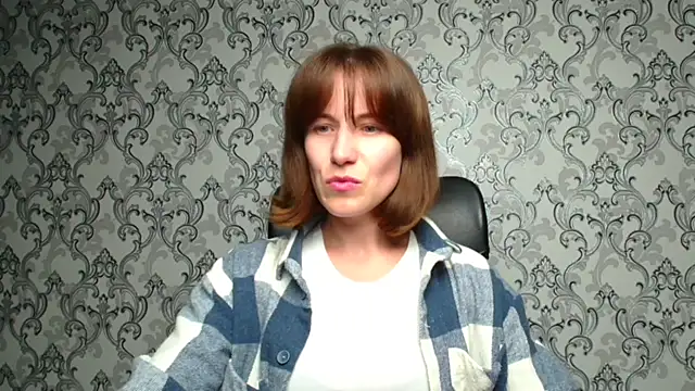 Snapshot of Kelly_Kisss chatting on October 21, 11:11 am Kelly Kisss online show from October 21, 11:11 am