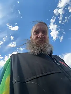 eager1975 online show from March 26, 5:07 pm