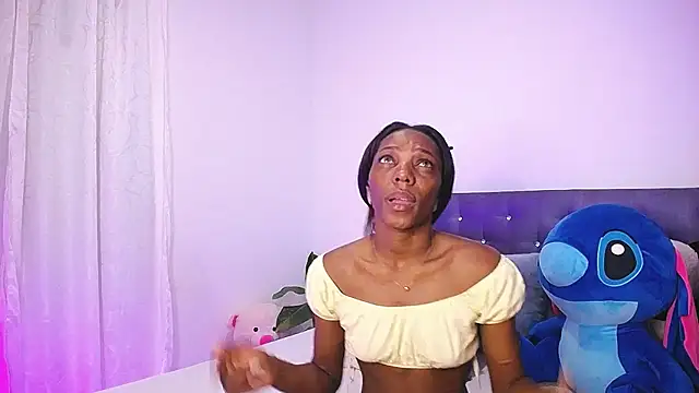 BryanaSmith21 online show from September 18, 5:26 pm