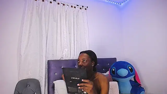 BryanaSmith21 online show from October 21, 1:34 pm