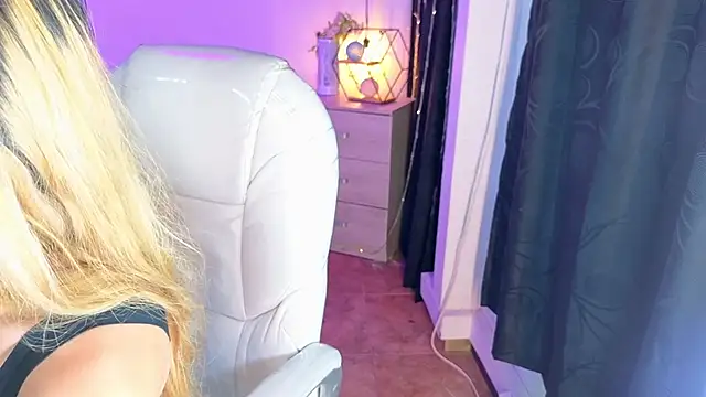 Snapshot of Jennaa_Cooper chatting on October 17, 7:16 pm Jennaa Cooper online show from October 17, 7:16 pm