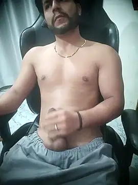 Kartikkartik8595 online show from April 11, 8:35 pm