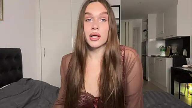 Snapshot of franzeva chatting on May 6, 11:37 am franzeva online show from May 6, 11:37 am