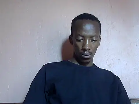 Snapshot of shadez94 chatting on September 12, 9:42 am shadez94 online show from September 12, 9:42 am