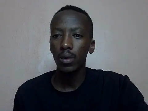 Snapshot of shadez94 chatting on October 4, 7:06 am shadez94 online show from October 4, 7:06 am