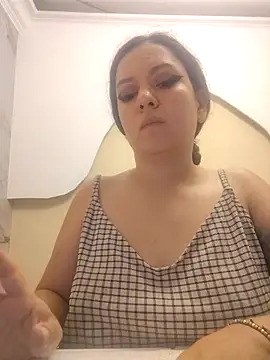 Snapshot of Abbyjoness21 chatting on October 13, 8:09 pm Abbyjoness21 online show from October 13, 8:09 pm