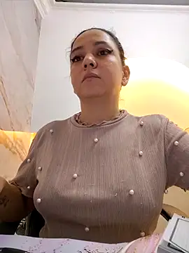 Snapshot of Abbyjoness21 chatting on October 30, 10:21 pm Abbyjoness21 online show from October 30, 10:21 pm