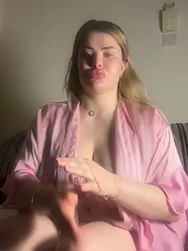 aydabella7777 online show from January 16, 9:41 pm