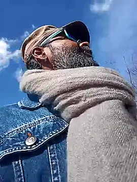 frenchblackc31 online show from March 7, 11:07 am