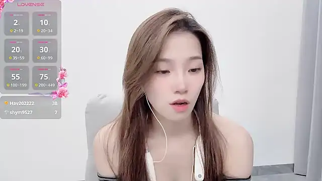 yuyu 77 online show from October 31, 4:30 pm