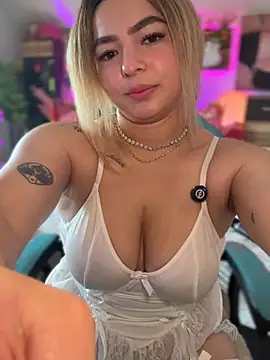 Snapshot of OriannaFox chatting on June 22, 5:10 pm OriannaFox online show from June 22, 5:10 pm