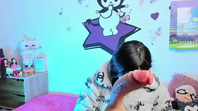 Alanaloiiss  online show from September 16, 4:46 am