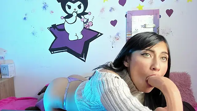 Alanaloiiss  online show from September 21, 12:56 am