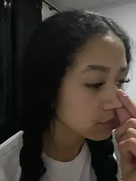 jadee8 online show from February 20, 12:40 am