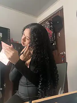 jadee8 online show from April 22, 9:38 pm