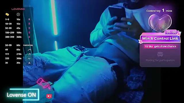 Snapshot of sensualDday chatting on February 6, 11:19 pm sensualDday online show from February 6, 11:19 pm