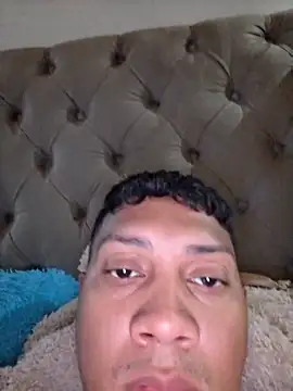 GRUESO-CURVO online show from April 15, 1:07 pm