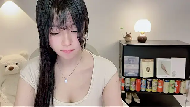Snapshot of Onechestnut chatting on June 25, 5:12 am Onechestnut online show from June 25, 5:12 am
