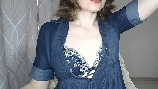 miss  Sophie online show from March 27, 6:08 am