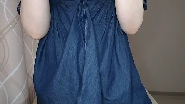 Snapshot of miss__Sophie chatting on April 25, 1:41 pm miss Sophie online show from April 25, 1:41 pm