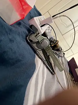 123a B online show from April 4, 1:04 am