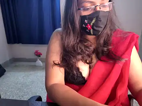 Snapshot of Anjalistar chatting on November 10, 4:44 am Anjalistar online show from November 10, 4:44 am