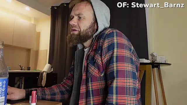Stewart Barnz online show from May 6, 1:27 pm