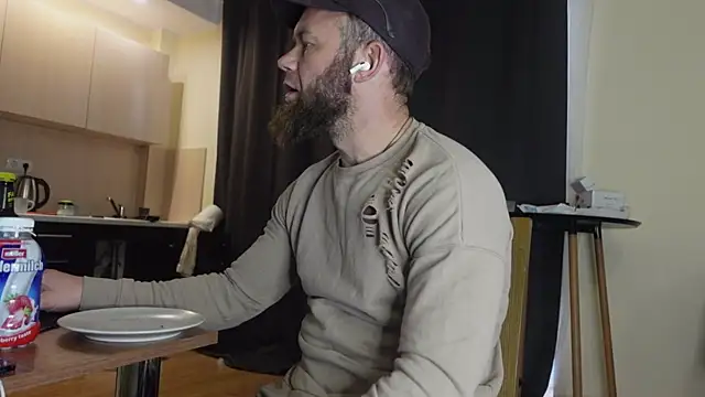 Stewart Barnz online show from May 8, 1:38 pm