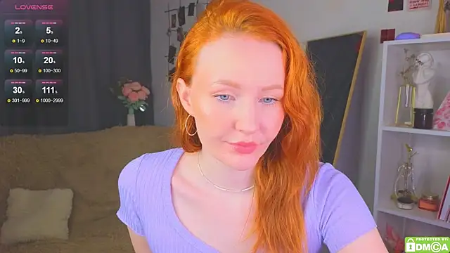 JoyceJones online show from October 3, 7:11 pm