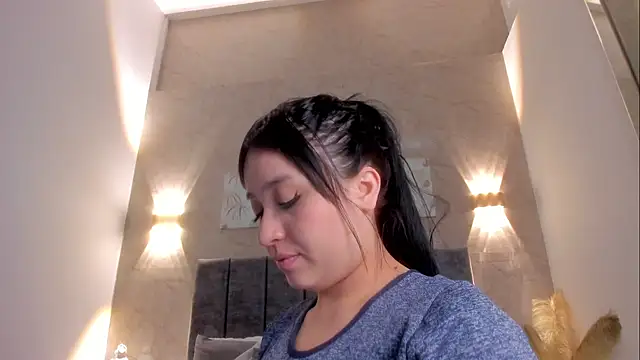 Lunaa bellaa online show from February 17, 7:42 pm