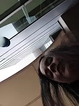 Lambedora 69 online show from April 14, 7:20 pm