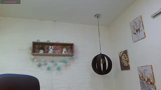 Snapshot of tulunaroja chatting on October 3, 7:44 pm tulunaroja online show from October 3, 7:44 pm