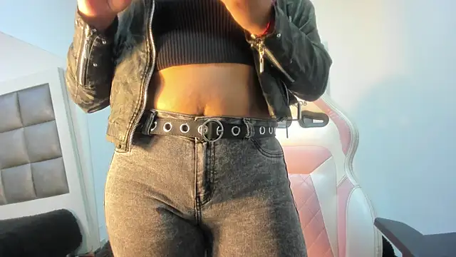 Mia lopez   online show from September 19, 1:12 pm