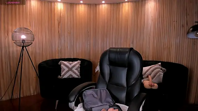MeganScott online show from July 27, 12:23 pm