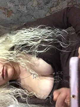 AlevNaz online show from February 2, 9:35 pm