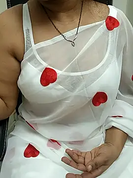 Snapshot of Anushka134 chatting on October 5, 6:28 pm Anushka134 online show from October 5, 6:28 pm