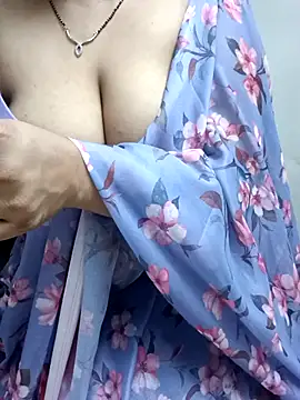 Snapshot of Anushka134 chatting on October 19, 5:35 pm Anushka134 online show from October 19, 5:35 pm