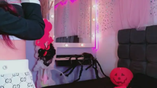 NataliaPrada s online show from October 27, 4:55 pm