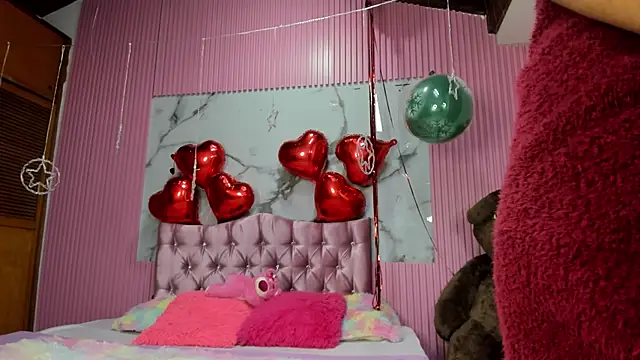 Mindy 19 online show from March 4, 11:00 pm