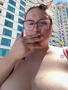 GirlSquirt online show from April 24, 3:47 pm