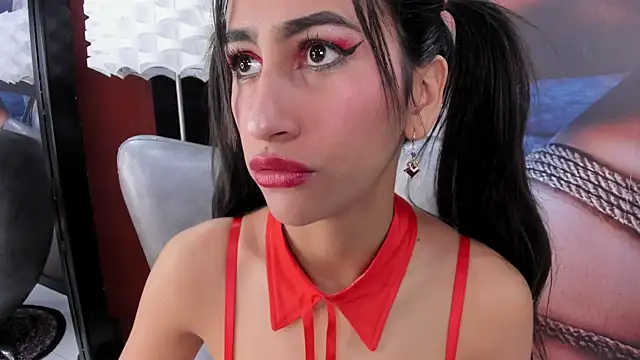 miss   taylor online show from October 8, 2:31 am