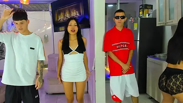 stangirls  online show from May 29, 9:24 pm