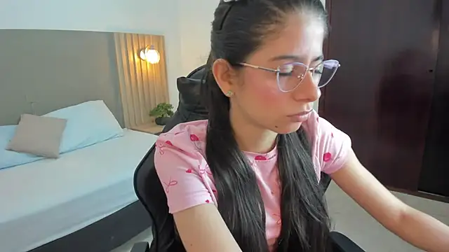 carlina 15 online show from November 28, 12:19 pm