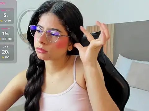 carlina 15 online show from March 31, 12:16 pm